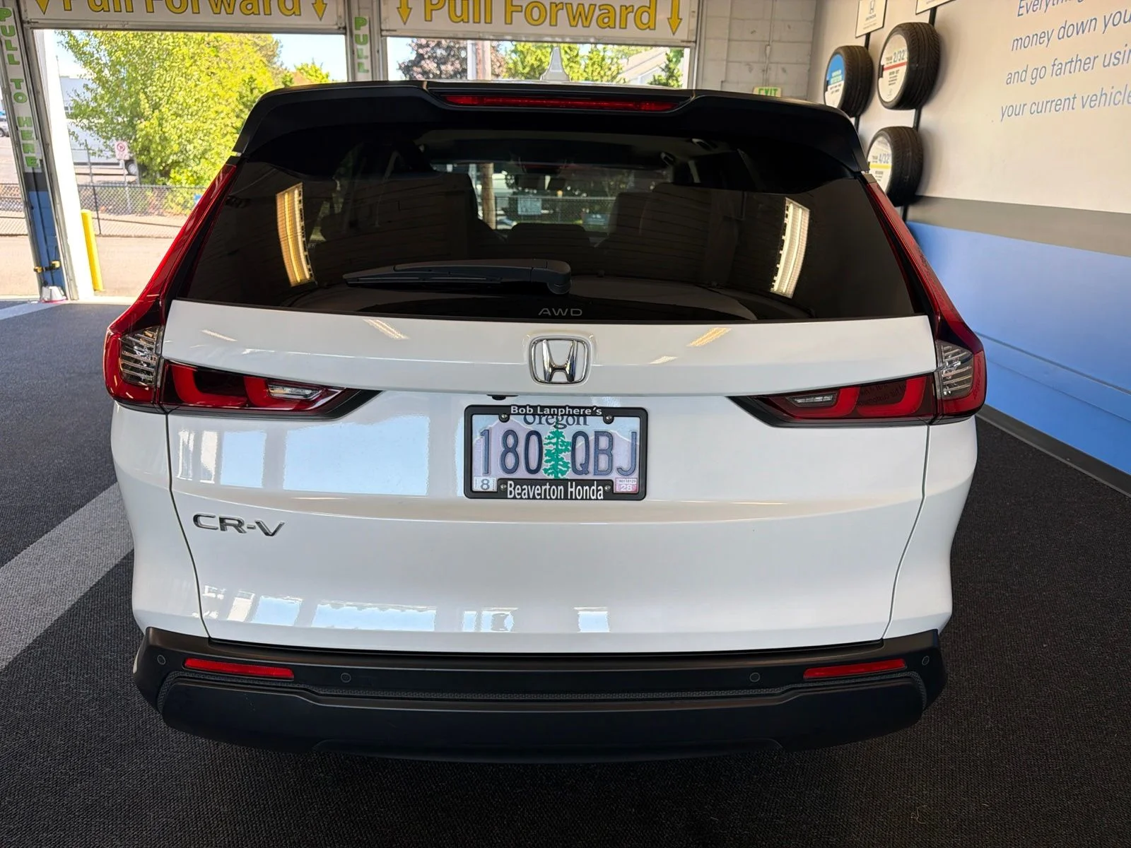 Used 2025 Platinum White Pearl Honda EX-L image 5