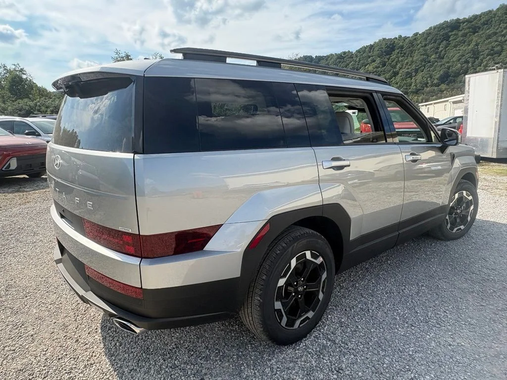 New 2027 Silver Hyundai SEL image 9