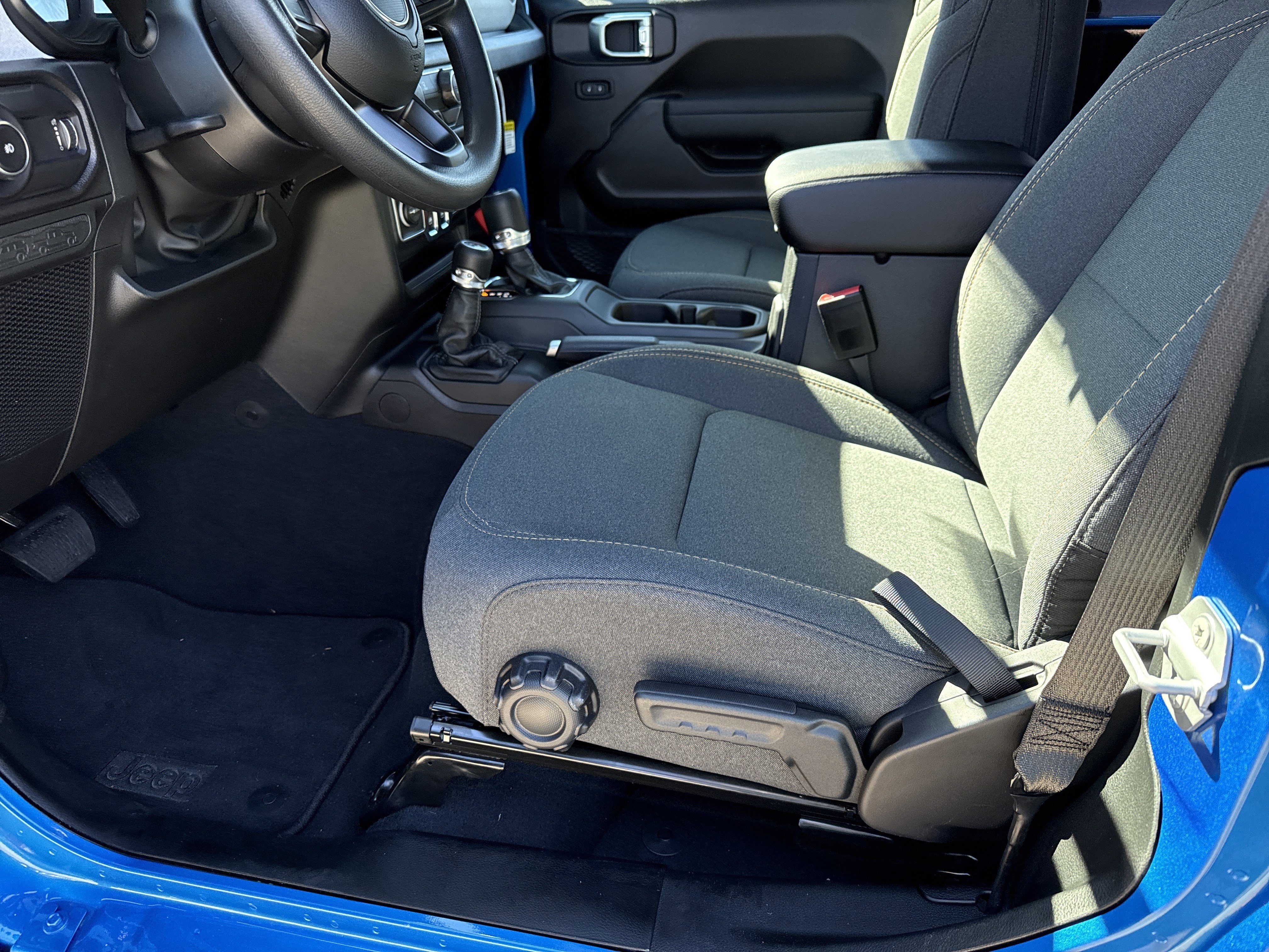 New 2026 Hydro Blue Pearlcoat Jeep Sport image 9
