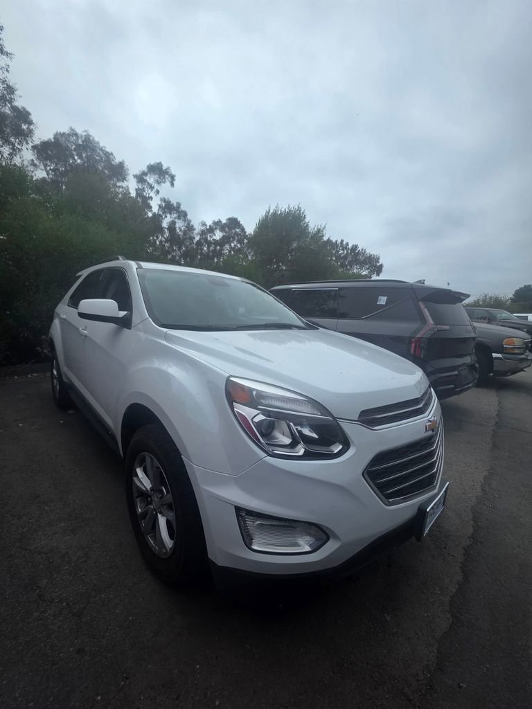 2016 Chevrolet Equinox LT's photo