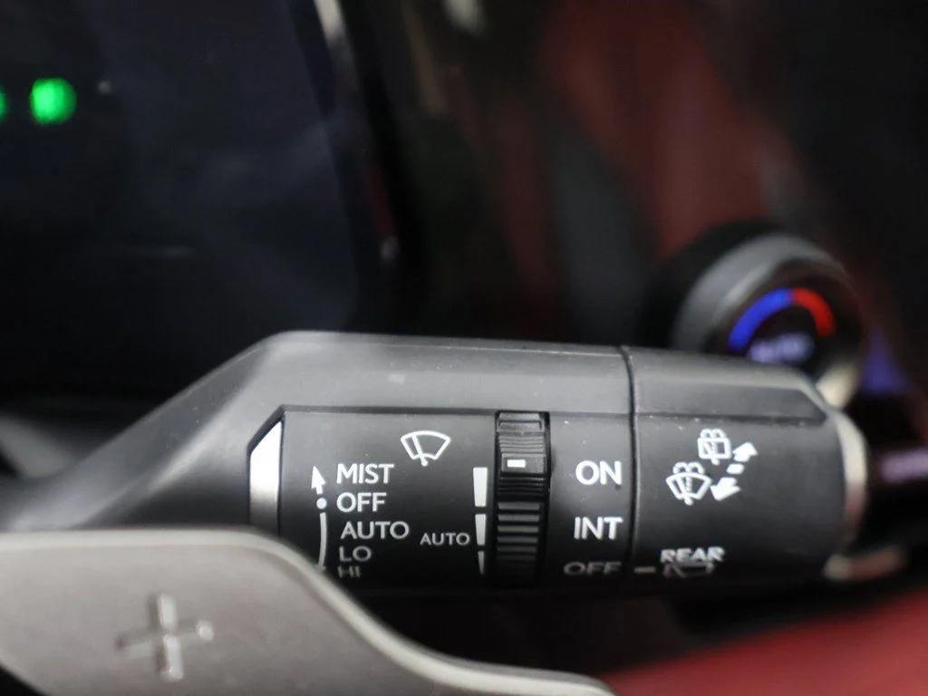 Used 2024 White Lexus 350 F SPORT Handling image 40