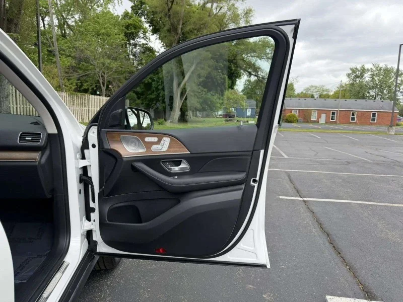 Certified Used 2025 Polar White Mercedes-Benz GLE 350 image 27