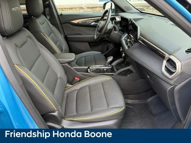 Used 2025 Blue Chevrolet ACTIV image 44