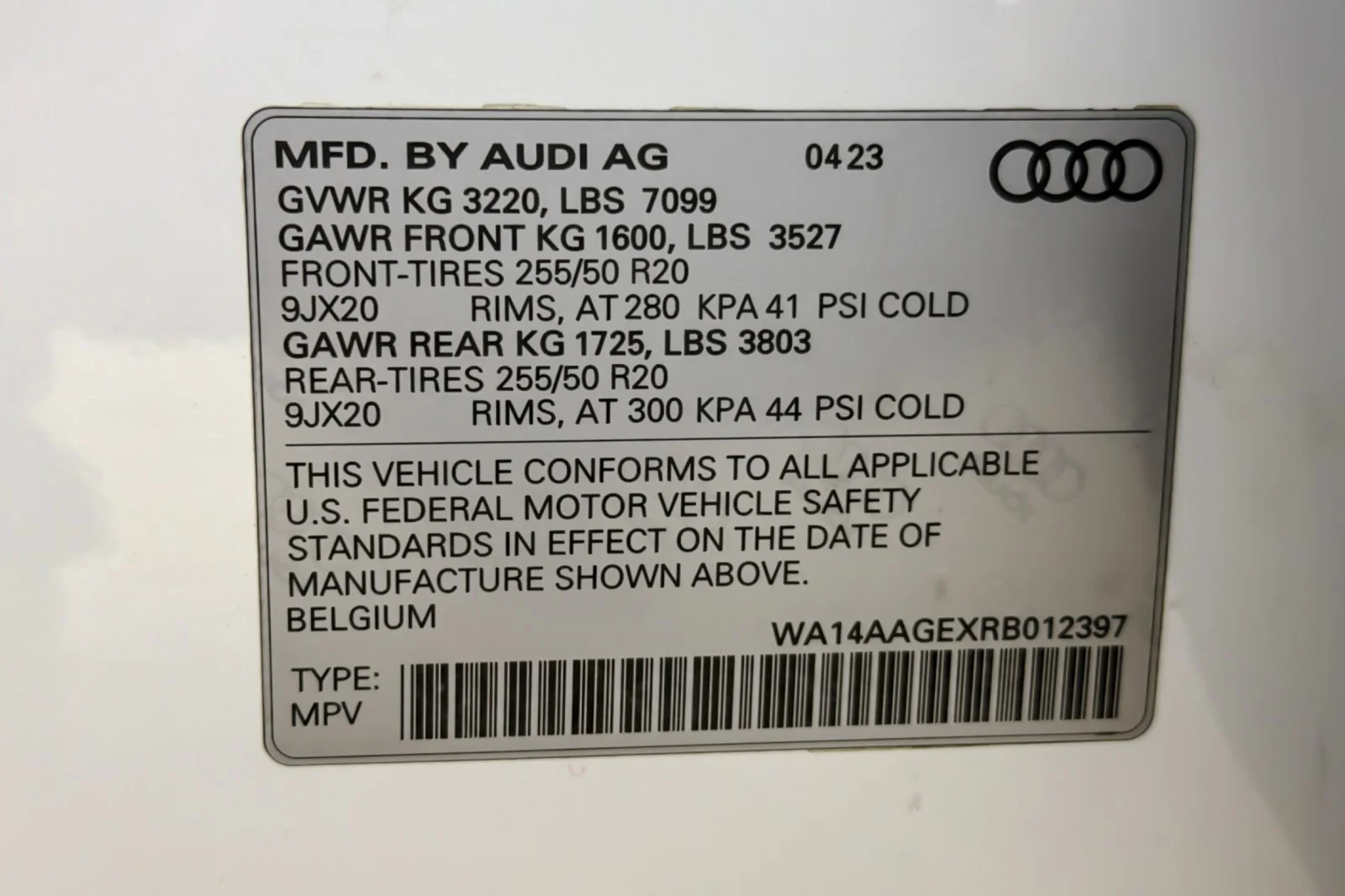 Used 2024 Glacier White Metallic Audi Premium quattro image 26