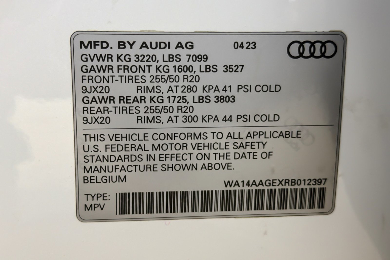 Used 2024 Glacier White Metallic Audi Premium quattro image 26