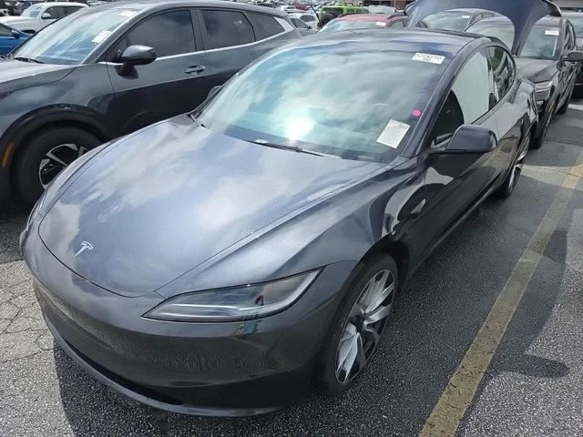 2024 Tesla Model 3's photo