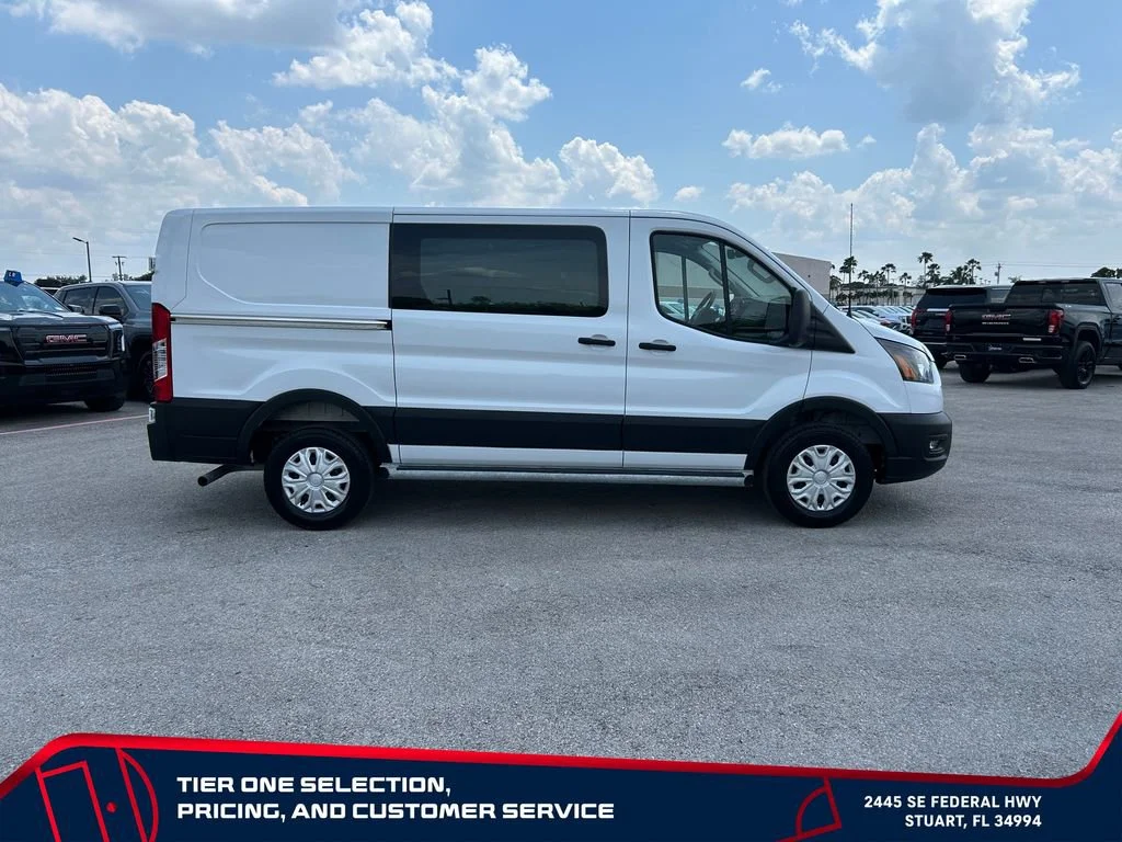 Used 2025  Ford T-250 130" Low Rf 9070 GVWR RWD image 4