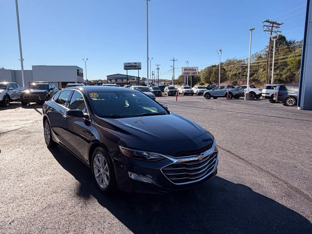 Used 2025 Night Shade Metallic Chevrolet 1LT image 3