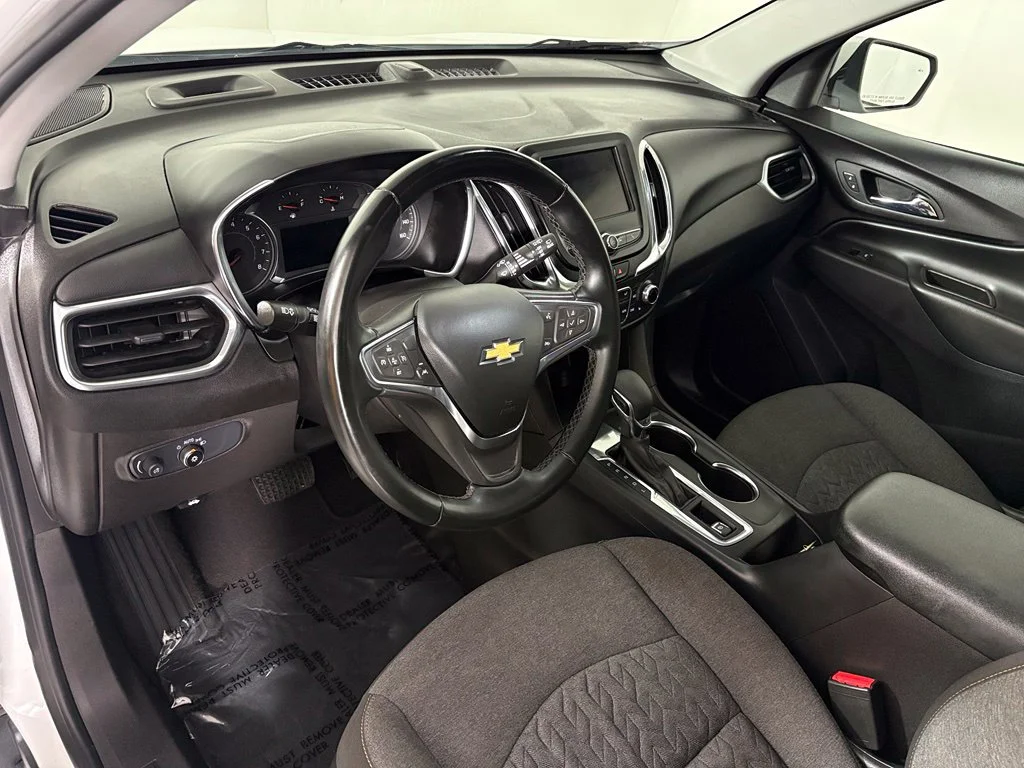 Used 2024 White Chevrolet LT image 18