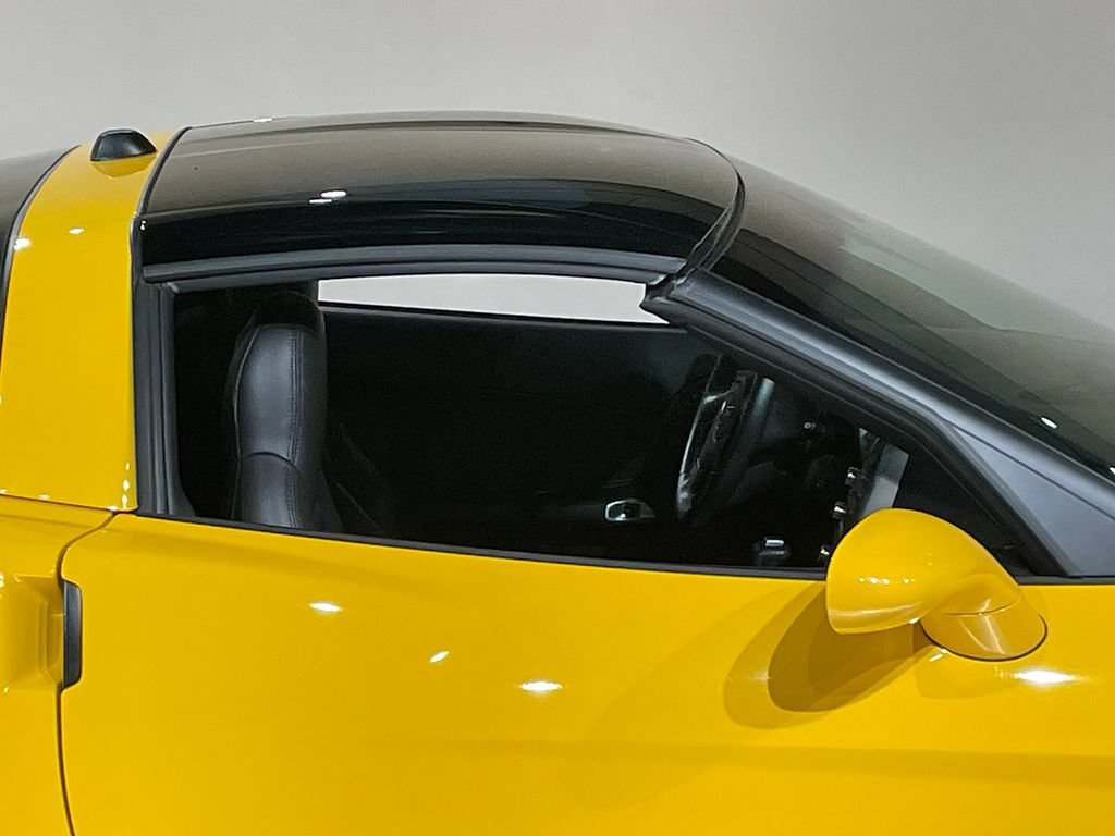 Used 2005 Millenium Yellow Chevrolet BASE image 77