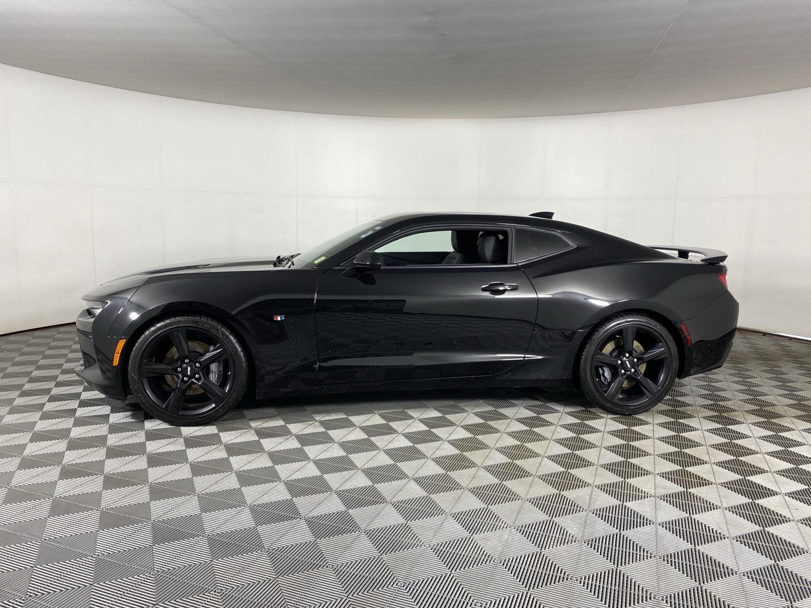 Used 2018 Black Chevrolet 2SS image 4