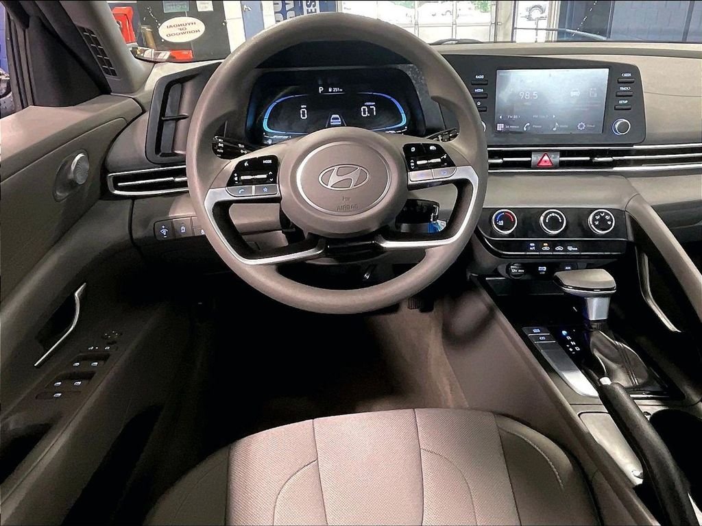 Used 2024 Gray Hyundai SE image 17