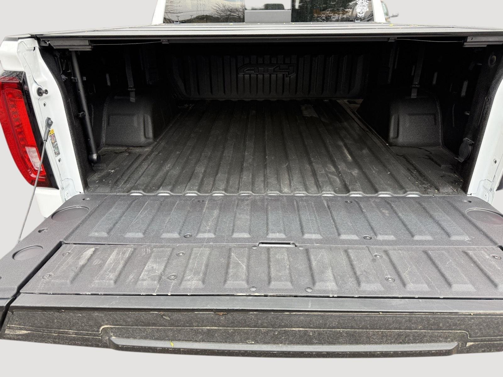 Used 2024 Summit White GMC AT4 image 21