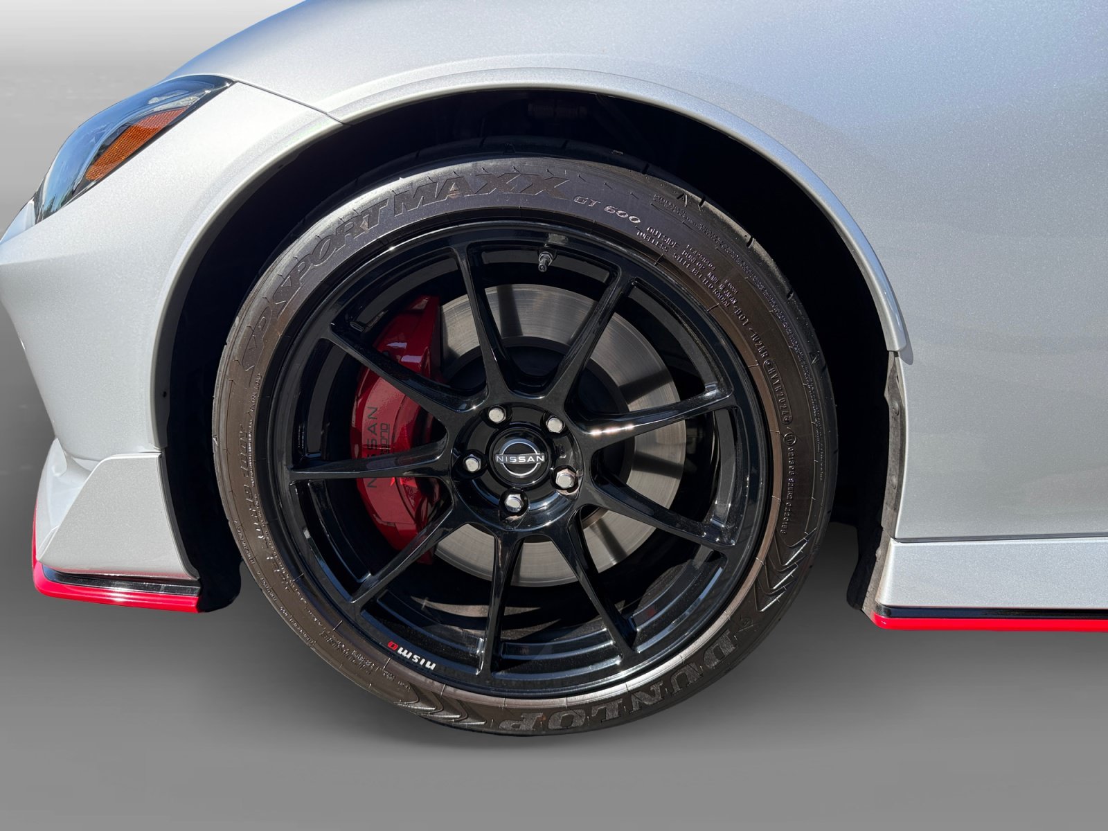 Used 2024 Brilliant Silver Nissan NISMO image 9