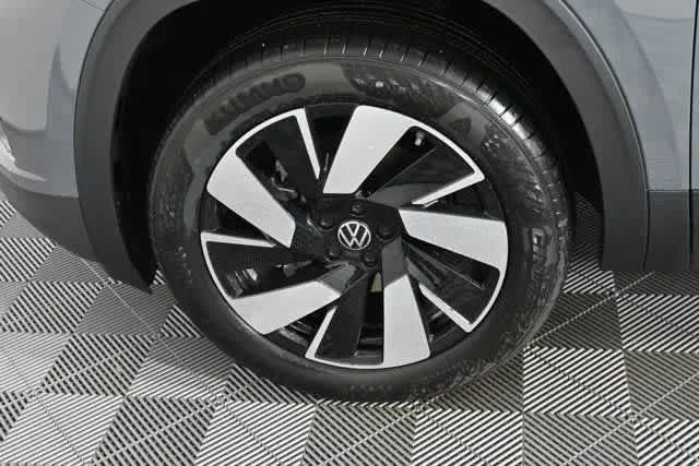 2026 Volkswagen Atlas Cross Sport SE w/Tech - Photo 8