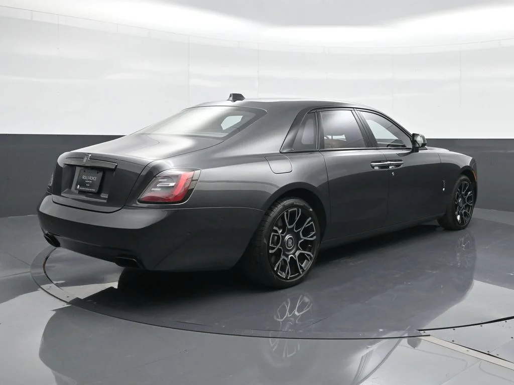 Certified Used 2022 Gray Rolls-Royce  image 2