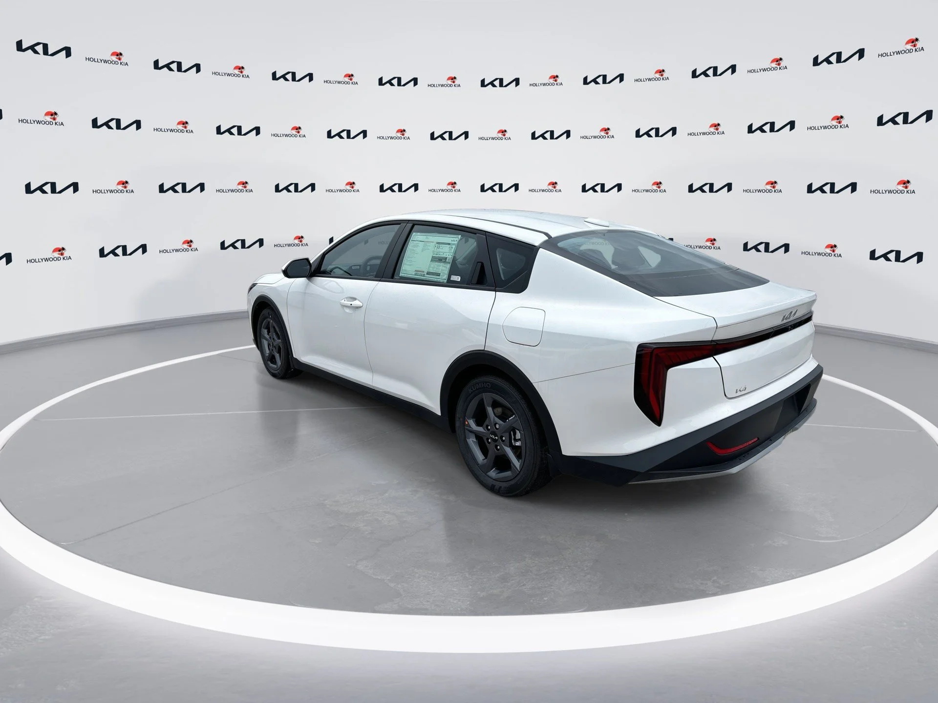 New 2026 Snow White Pearl Kia LXS image 6