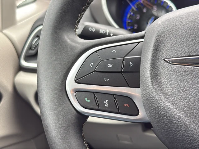 Used 2024 White Chrysler Touring L image 39