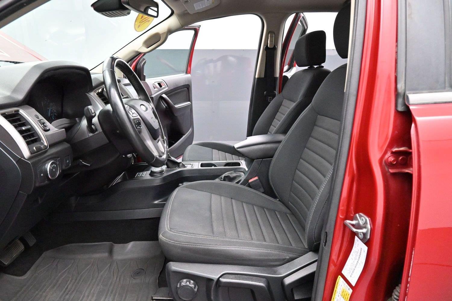 Used 2021 Rapid Red Metallic Tinted Clearcoat Ford XLT image 12