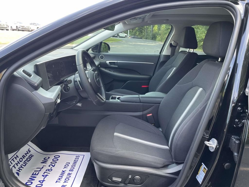 Certified Used 2024 Black Hyundai SEL image 15