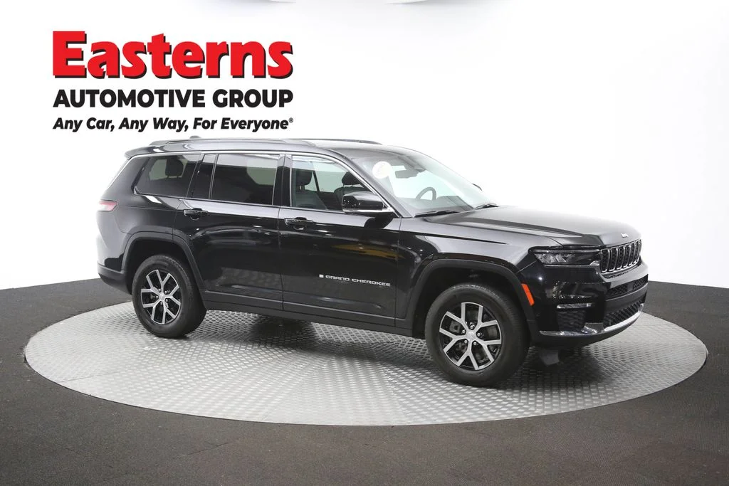 Used 2024 Black Jeep Limited image 50