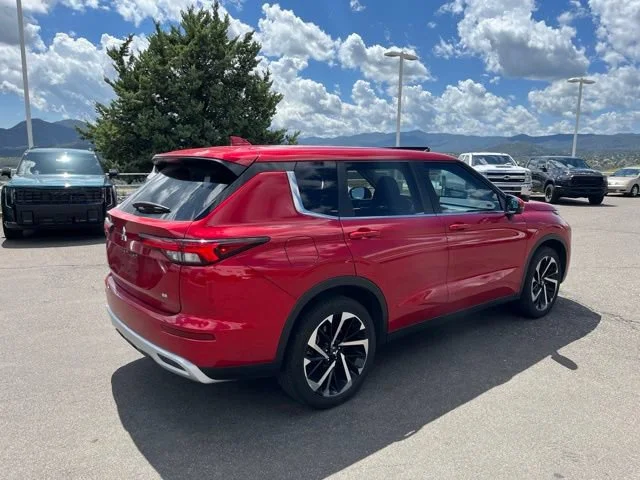 Used 2024 Red Diamond Mitsubishi SE image 8
