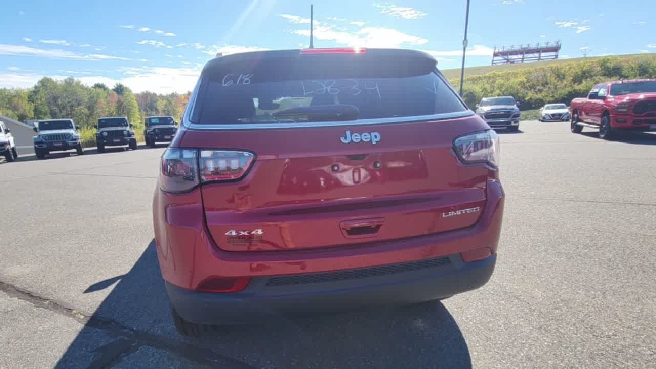New 2026 Red Hot Pearl-Coat Exterior Paint Jeep Limited image 7