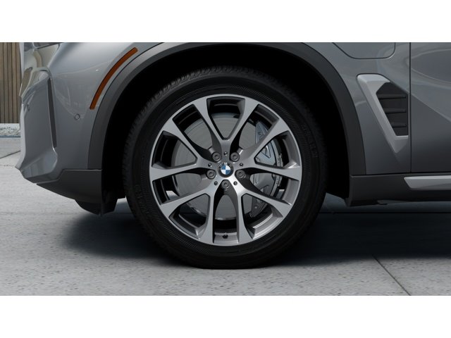 New 2026 Skyscraper Grey Metallic BMW  image 7