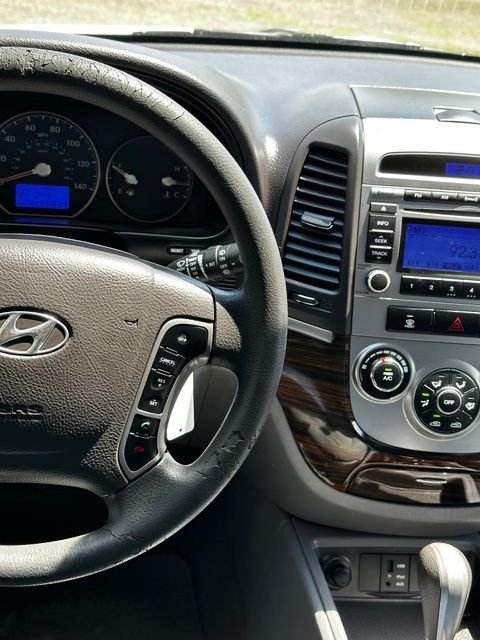 Used 2012 Frost White Hyundai GLS image 26