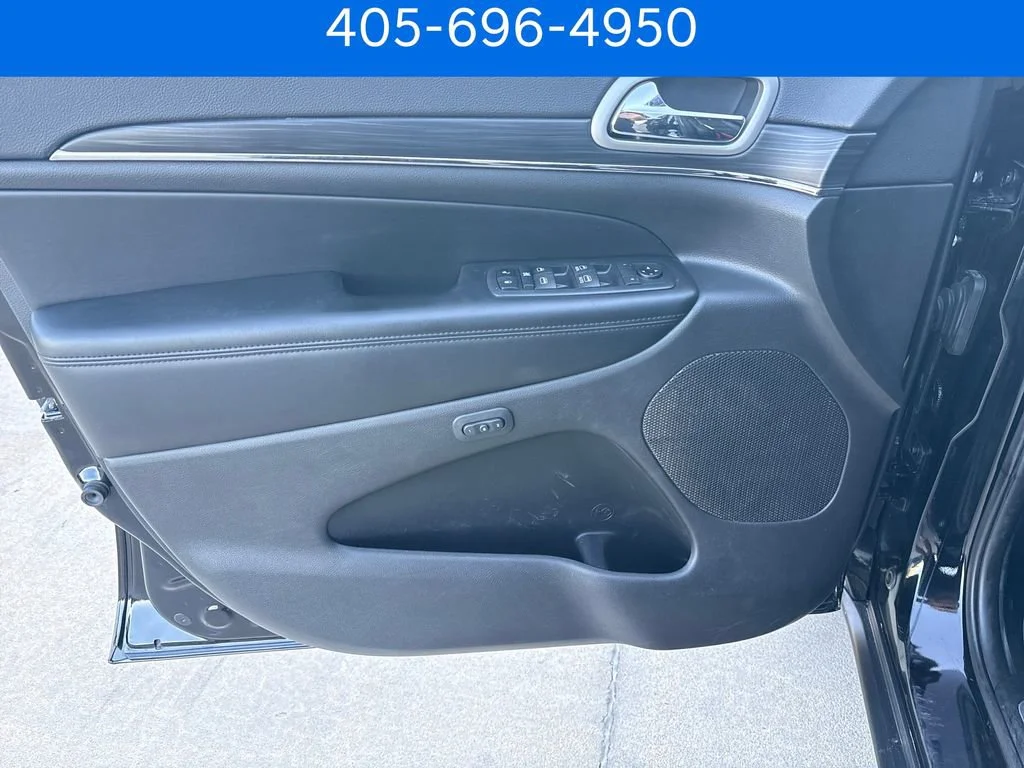 Pre-Owned 2020 Jeep Grand Cherokee Limited