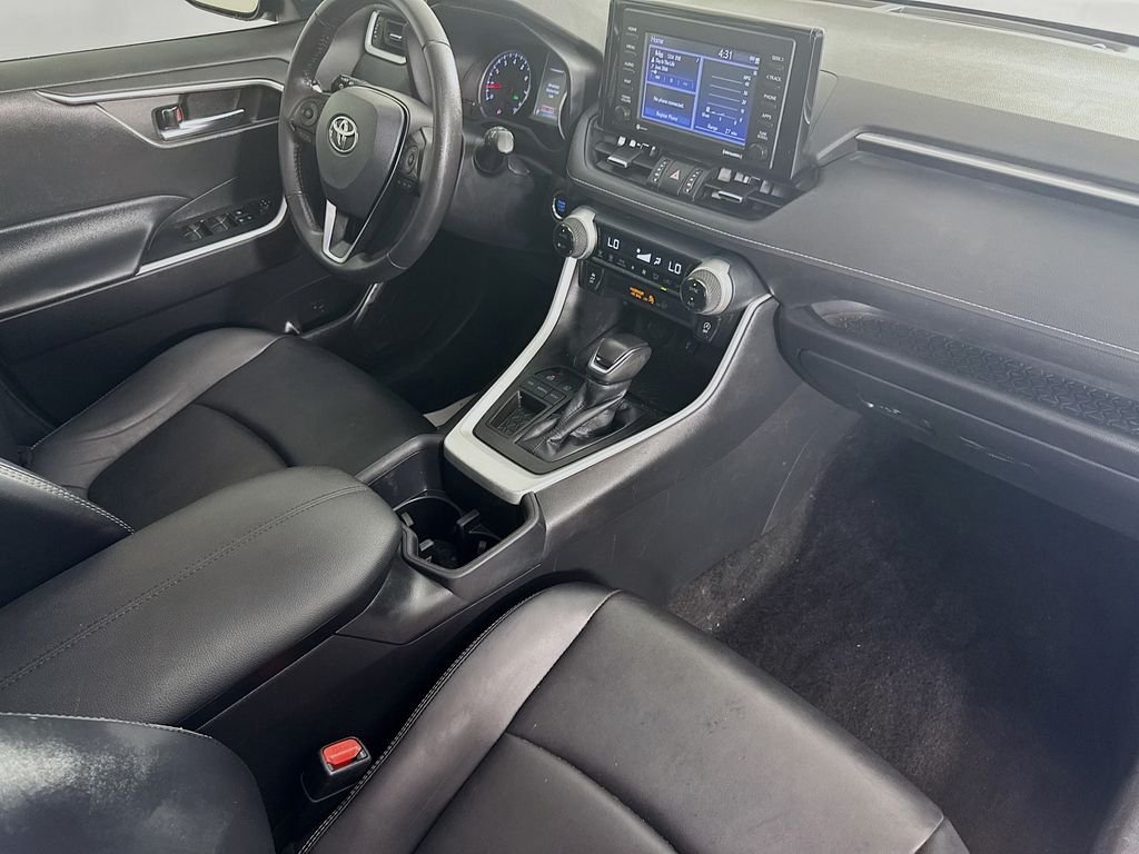 Used 2022 Midnight Black Metallic Toyota XLE Premium image 36