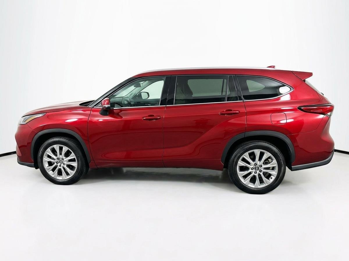 Used 2021 Ruby Flare Pearl Toyota Limited image 9
