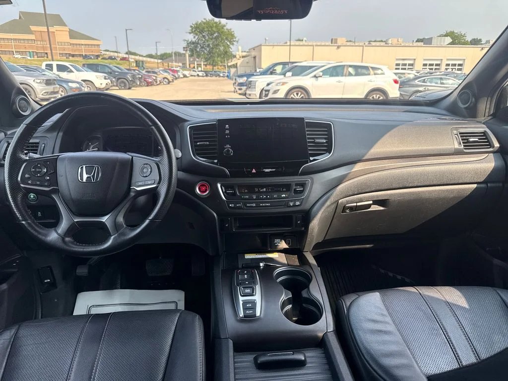 Certified Used 2022 Platinum White Pearl Honda AWD TRAILSPORT image 12
