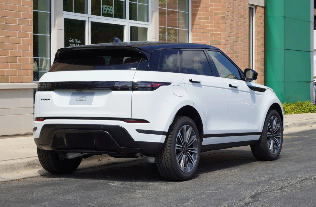 New 2026 Fuji White Land Rover S image 6