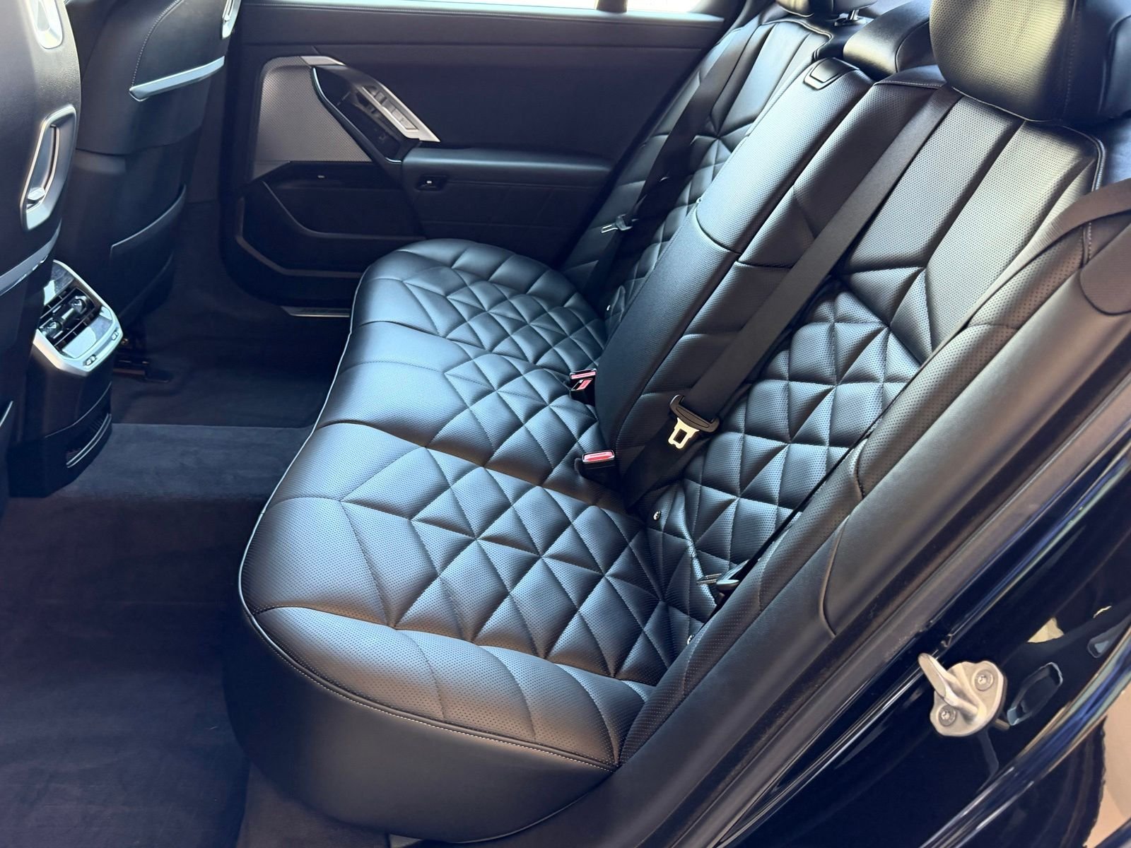 Used 2025 Black BMW 740i xDrive image 35