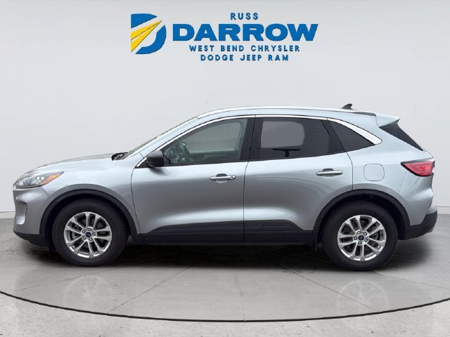 Used 2022 Silver Ford SE image 2
