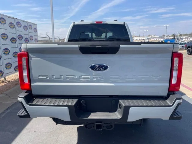 New 2026 Avalanche Ford XL image 5