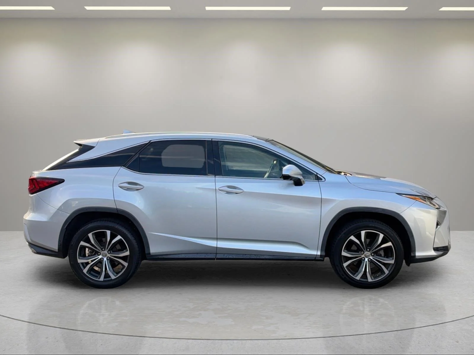 Used 2017 Silver Lining Metallic Lexus RX 350 image 8