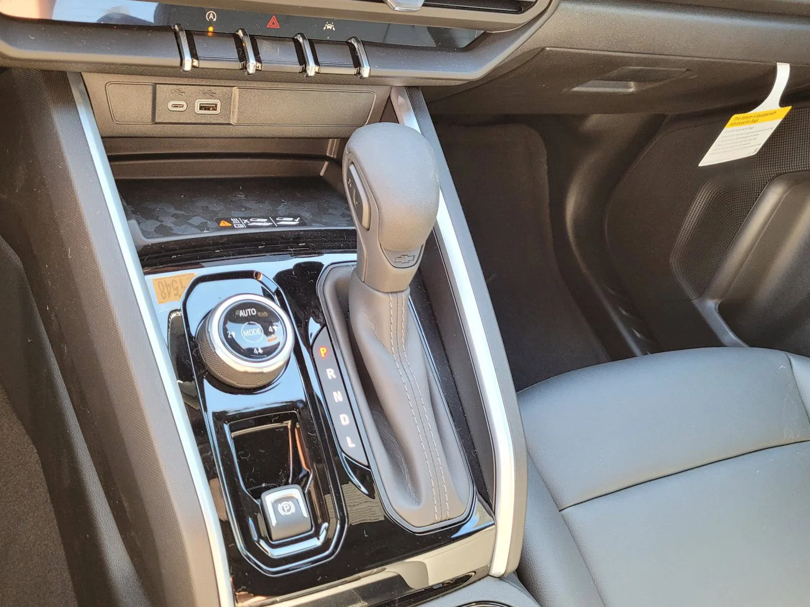 2026 Chevrolet Colorado Trail Boss - Photo 18