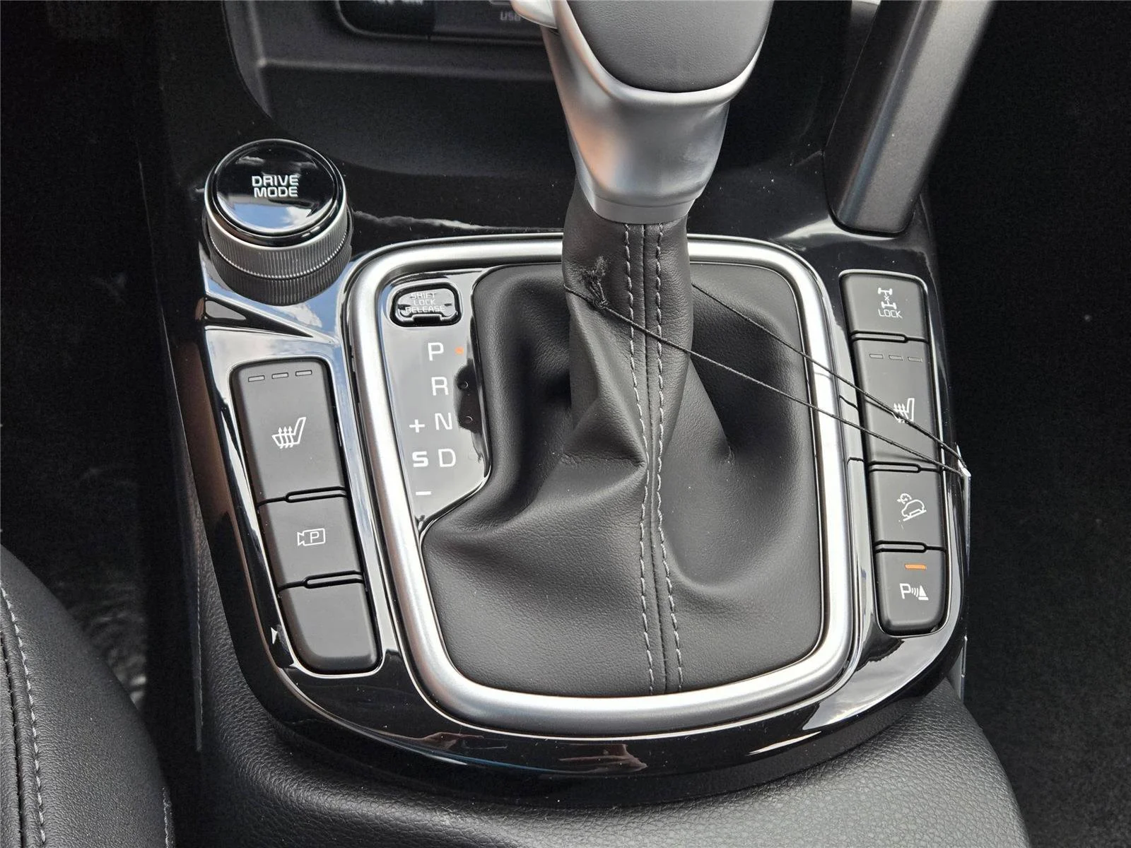 New 2026 Fusion Black Kia EX image 31