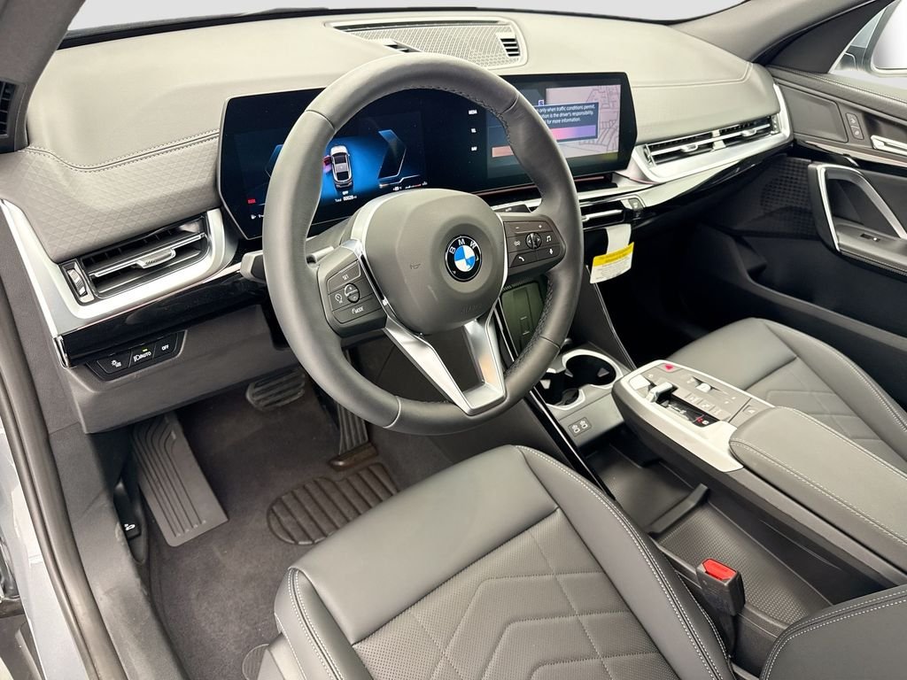 Used 2026 Gray Metallic BMW xDrive28i image 9