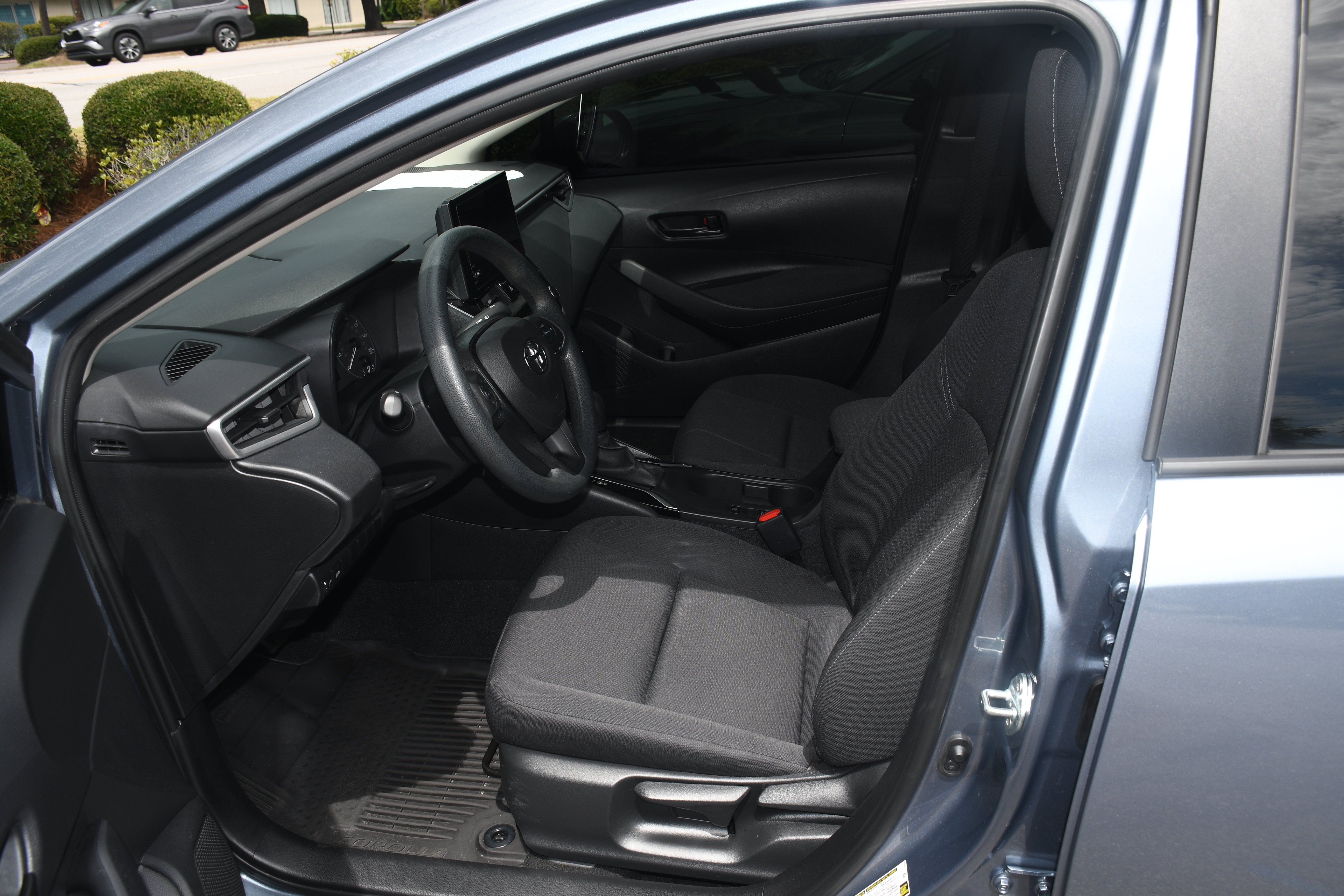 Certified Used 2024  Toyota LE image 7