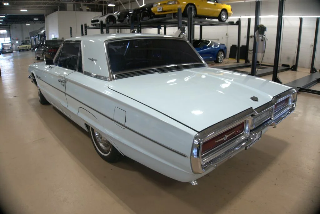 Used 1964 Light blue Ford  image 3