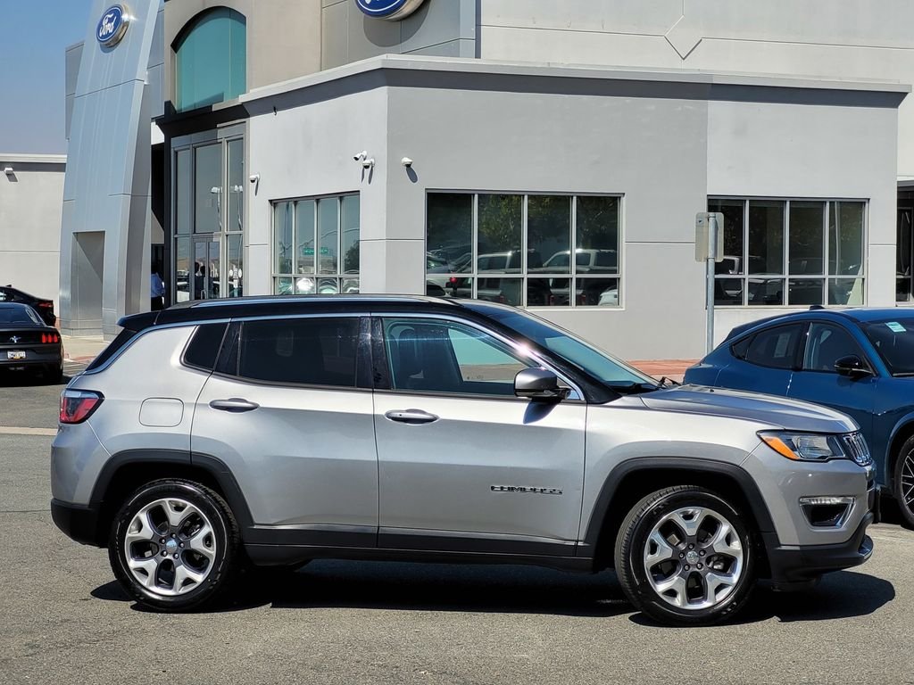 Certified Used 2019 Silver Jeep Limited image 3