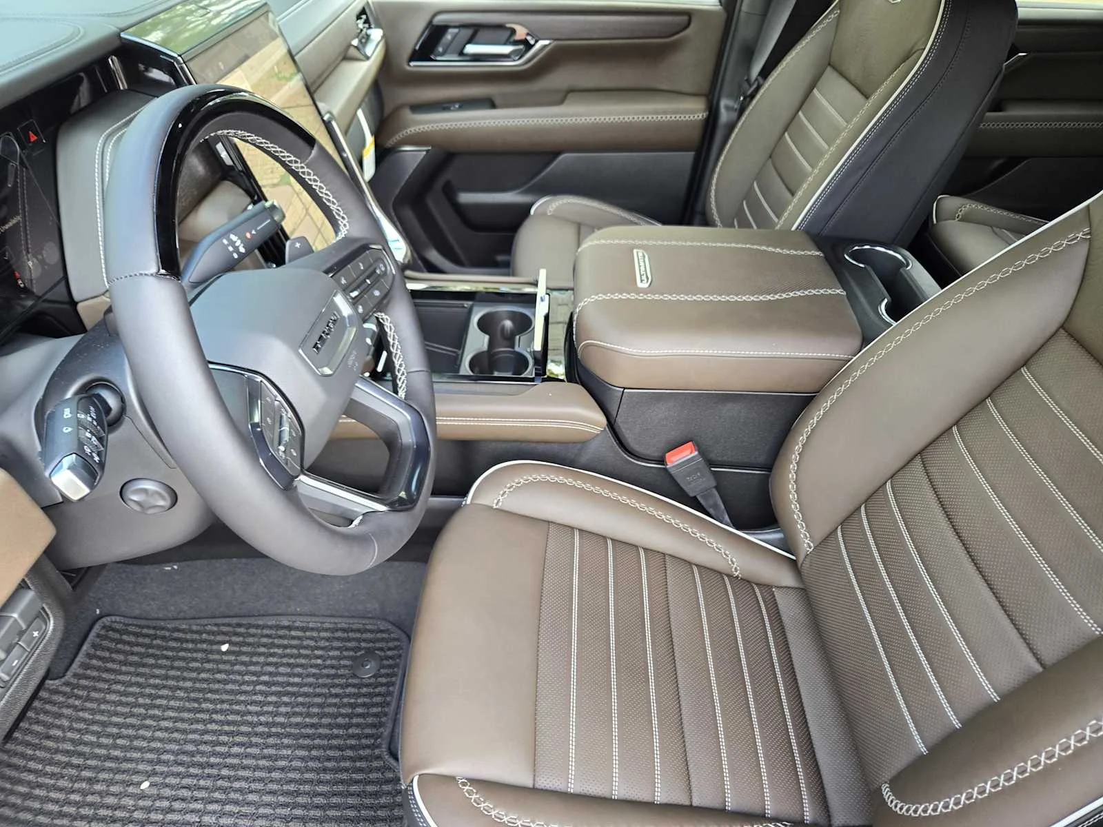 New 2027 Glacier White Tricoat GMC Denali Ultimate image 8