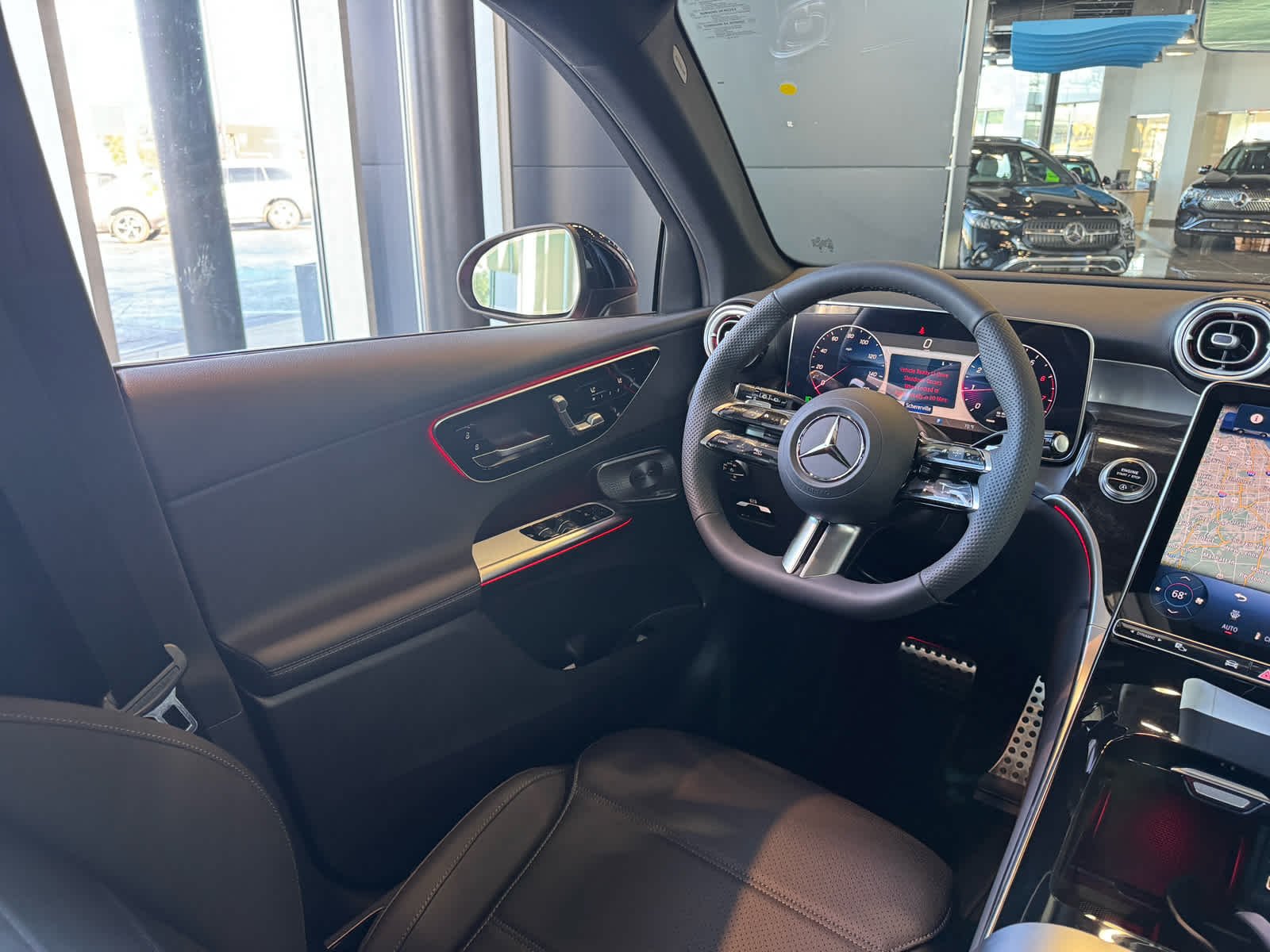 New 2027 MANUFAKTUR Patagonia Red Metallic Mercedes-Benz GLC 300 image 33