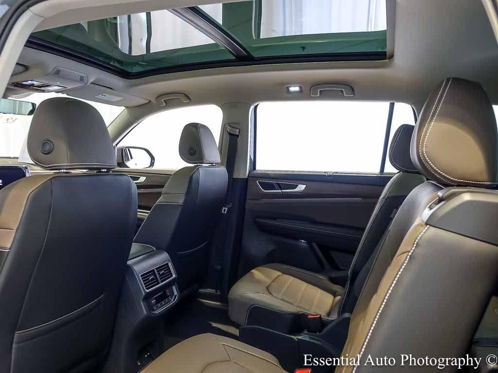 New 2026 Pure Gray Volkswagen 2.0T SEL image 10
