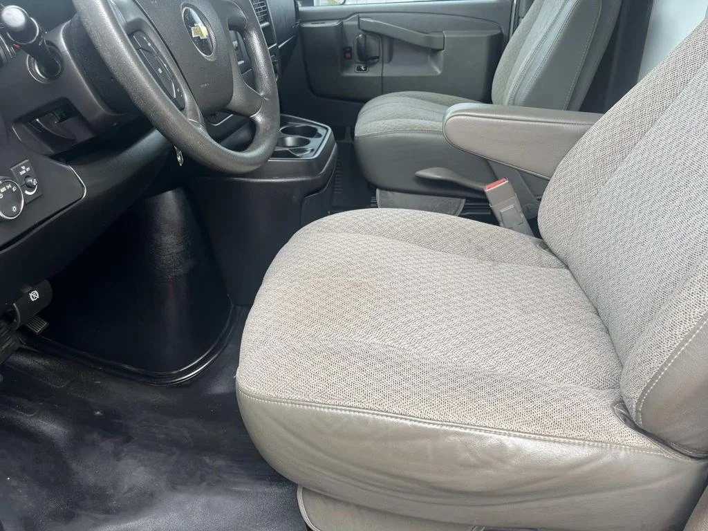 Used 2017 SUMMIT WHITE Chevrolet Work Van image 17