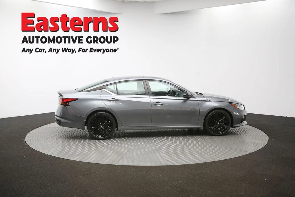 Used 2022 Gray Nissan 2.5 SR image 42