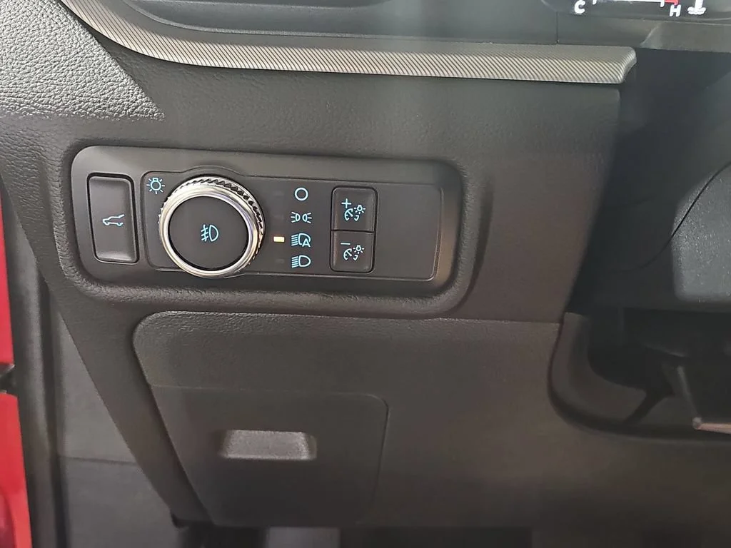 Used 2022 Red Ford XLT image 33